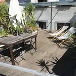 Apartament Terrace & Sunny - Center, Quiet & Pratical