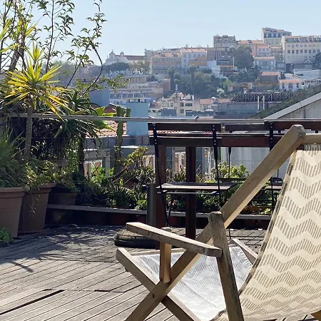 Apartment Terrace & Sunny - Center, Quiet & Pratical Lisbon